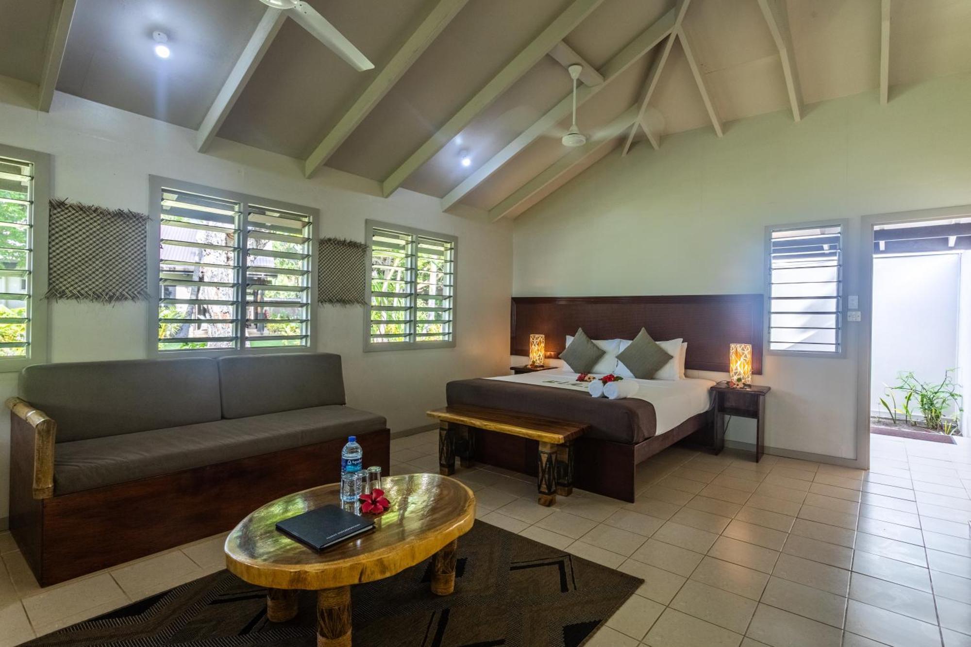 Coconut Beach Resort Tavewa Island Экстерьер фото